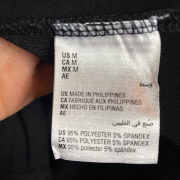 NWT INC International Concepts Black Zip Pocket Long Sleeve Knit Blouse Medium - Picture 8 of 8